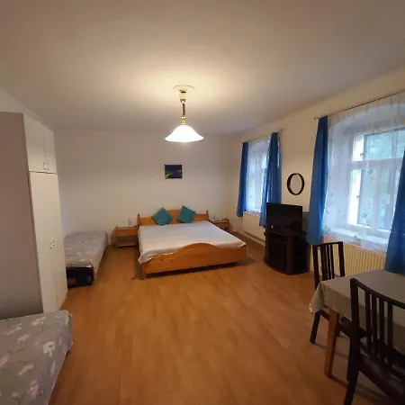 Penzionek U Frantiska 2*
